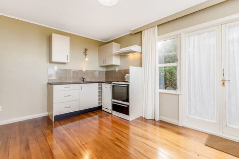 Photo of property in 2 Zetland Street, Highbury, Wellington, 6012