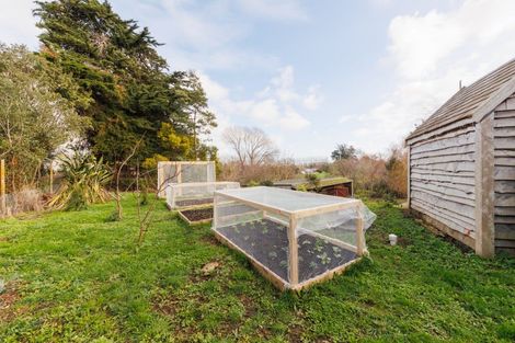 Photo of property in 32 Staces Road, Aokautere, Palmerston North, 4471