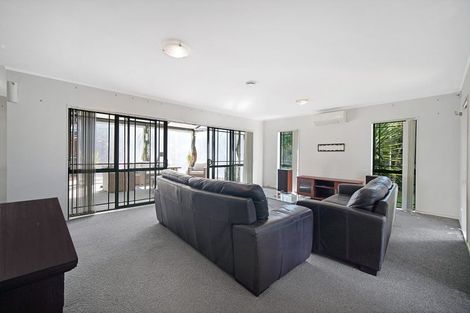 Photo of property in 14 Waimoko Glen, Swanson, Auckland, 0612