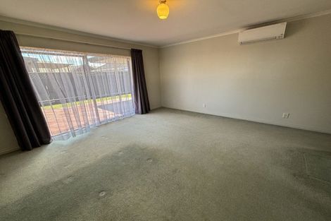 Photo of property in 11 Hanmer Place, Highbury, Palmerston North, 4412