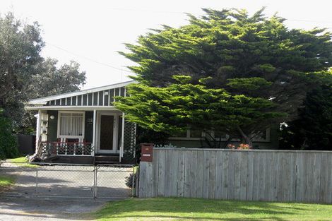 Photo of property in 118 Rua Avenue, Waitarere Beach, Levin, 5510