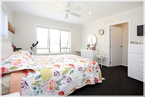 Photo of property in 10 Oxnam Place, Foxton Beach, Foxton, 4815