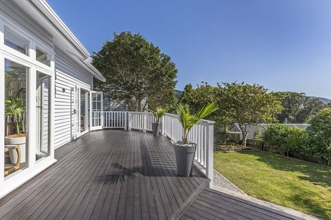 Photo of property in 15 Joll Street, Karori, Wellington, 6012