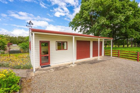 Photo of property in 34 Cambridge Street, Pahiatua, 4910