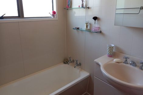 Photo of property in 6 Linda Place, Saint Johns Hill, Whanganui, 4501