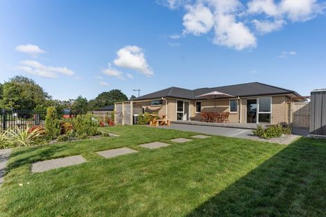 Photo of property in 2 Piharau Crescent, Hurdon, New Plymouth, 4310
