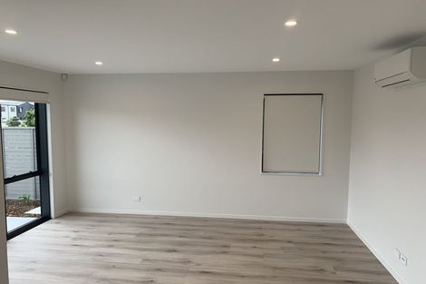 Photo of property in 10 Port Way, Rosehill, Papakura, 2113