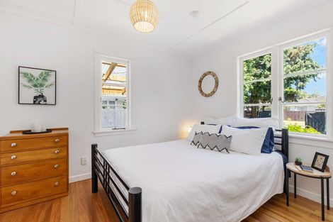 Photo of property in 64 Gloucester Road, Manurewa, Auckland, 2102