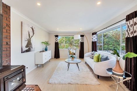 Photo of property in 5 Solar Road, Glen Eden, Auckland, 0602