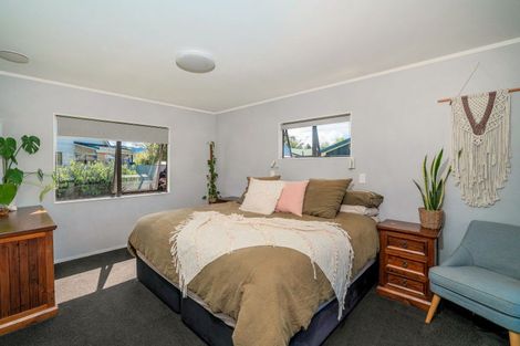 Photo of property in 8 Laura Place, Whitianga, 3510