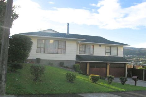 Photo of property in 2 Saint Aidans Way, Tawa, Wellington, 5028