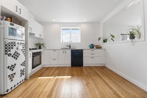 Photo of property in 4 Raleigh Street, Vogeltown, New Plymouth, 4310