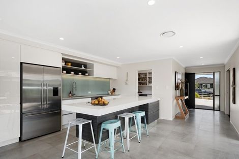 Photo of property in 56 Drabble Crescent, Papamoa Beach, Papamoa, 3118