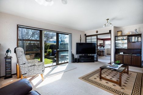 Photo of property in 12 Mace Street, Waitara, 4320