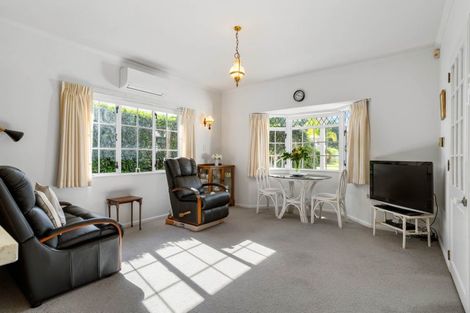 Photo of property in 140 Moana Anu Anu Avenue, Whangamata, 3620