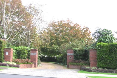 Photo of property in 86 Bleakhouse Road, Bucklands Beach, Auckland, 2014