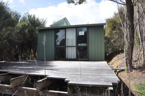 Photo of property in 11 Edith Ridge Road, Kawau Island, 0920