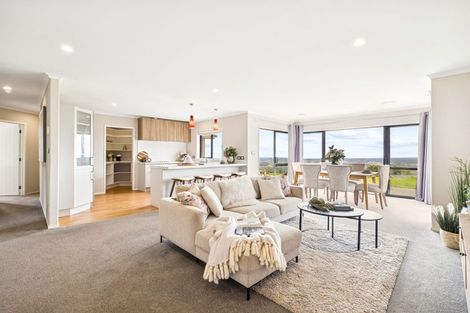 Photo of property in 3 Cranleigh Way, Bombay, 2675