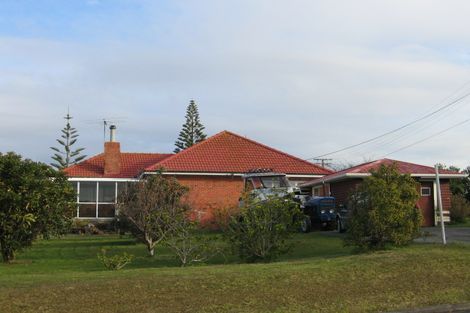 Photo of property in 12 Totara Road, Leigh, 0985