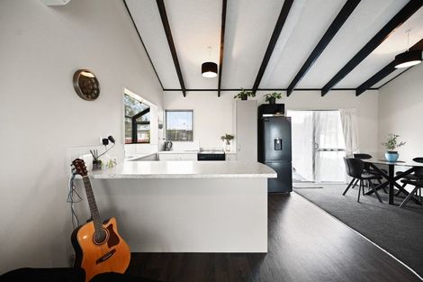 Photo of property in 68 Garland Drive, St Andrews, Hamilton, 3200