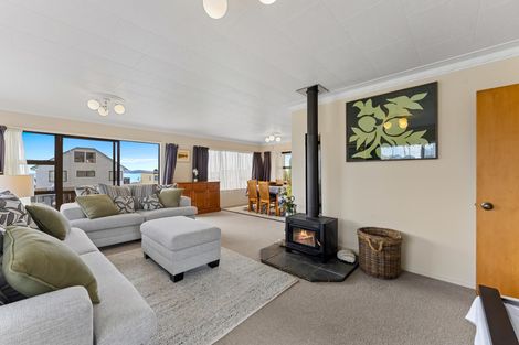 Photo of property in 3 Kotuku Place, Snells Beach, 0920