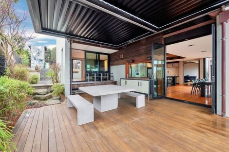 Photo of property in 51 Pacific Parade, Army Bay, Whangaparaoa, 0930