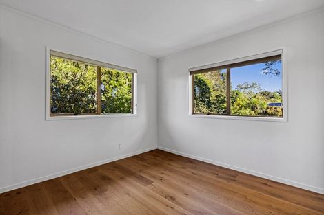 Photo of property in 13 Tarahanga Street, Northcote, Auckland, 0627