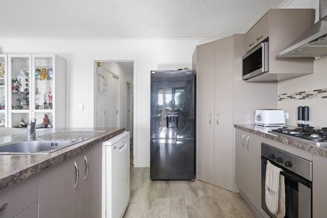 Photo of property in 8a Prospect Terrace, Pukekohe, 2120