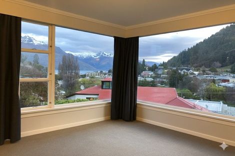 Photo of property in 6 Weaver Street, Queenstown, 9300