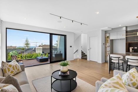 Photo of property in 3/27 Hastings Road, Mairangi Bay, Auckland, 0630