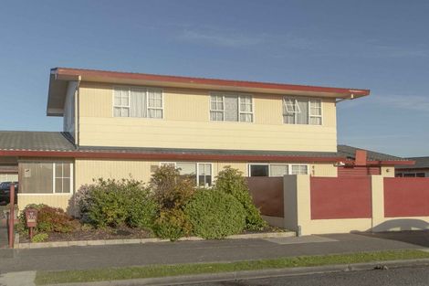 Photo of property in 17/376 Kennedy Road, Pirimai, Napier, 4112