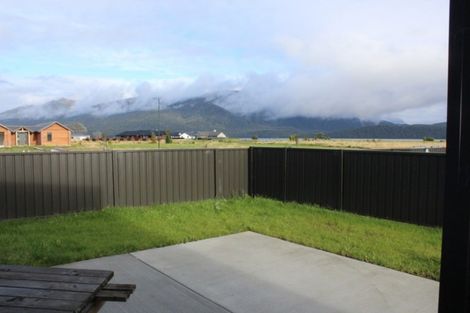 Photo of property in 51 Takitimu Avenue, Te Anau, 9600