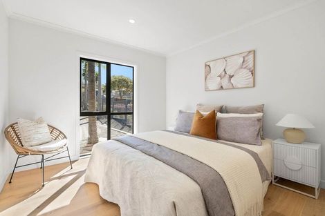 Photo of property in 20 Baulcomb Parade, Windsor Park, Auckland, 0632