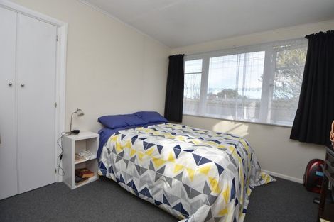 Photo of property in 13 Moreton Road, Carterton, 5713