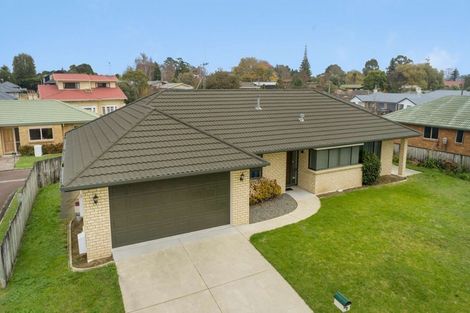 Photo of property in 4 Mews Place, Forest Lake, Hamilton, 3200