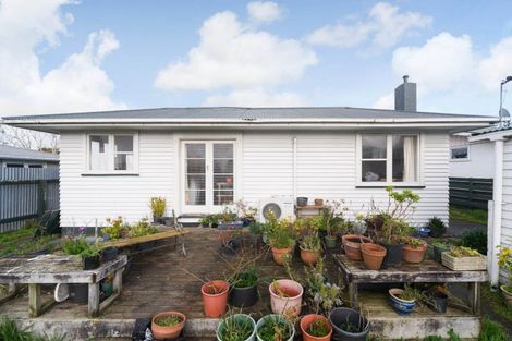 Photo of property in 61 Stephens Crescent, Highbury, Palmerston North, 4412