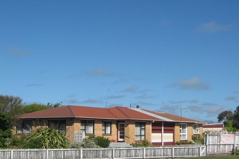 Photo of property in 570b Pages Road, Bexley, Christchurch, 8061