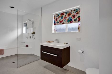 Photo of property in 425 Carrington Street, Upper Vogeltown, New Plymouth, 4310