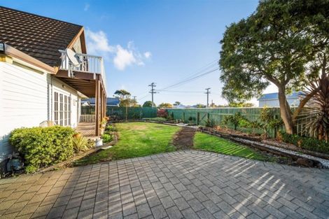 Photo of property in 16 Douglas Street, Hawera, 4610