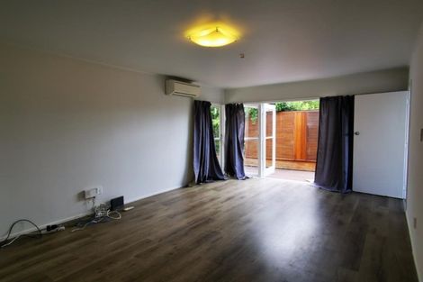 Photo of property in 21 Mcquarrie Avenue, Wattle Downs, Auckland, 2103