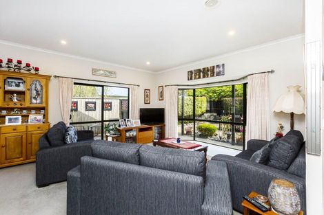 Photo of property in 11a Ormrod Grove, Riverstone Terraces, Upper Hutt, 5018