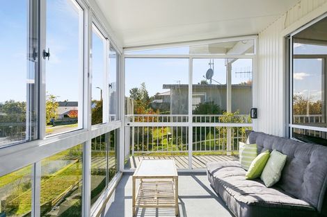 Photo of property in 6 Regents Grove, Richmond Heights, Taupo, 3330