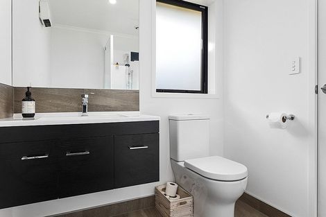 Photo of property in 1 Karearea Drive, Coastlands, Whakatane, 3120