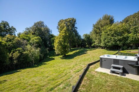 Photo of property in 540 Mountain Road, Lepperton, New Plymouth, 4373