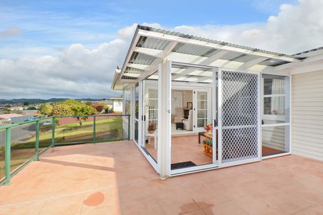 Photo of property in 12 Ogle Crescent, Te Kamo, Whangarei, 0112