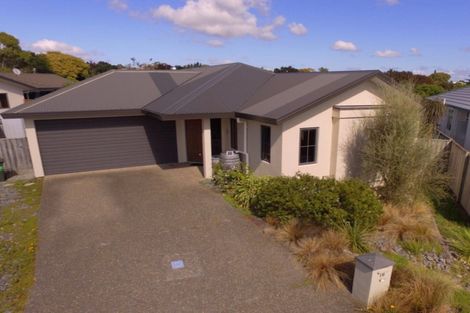 Photo of property in 18 Washington Place, Havelock North, 4130