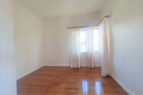 Photo of property in 27 Norman Road, Hauraki, Auckland, 0622