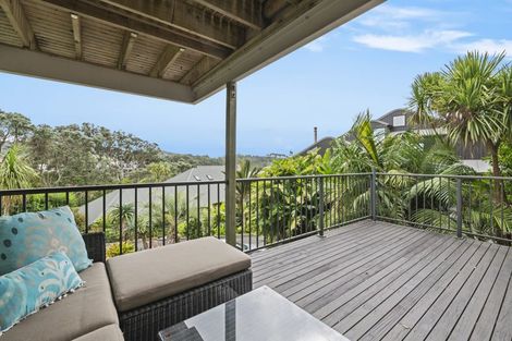 Photo of property in 31a Ocean View Road, Hatfields Beach, Orewa, 0931
