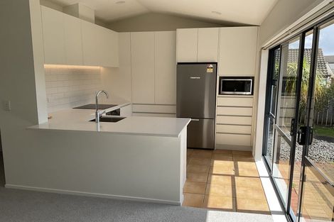 Photo of property in 1 Aviara Court, Northpark, Auckland, 2013