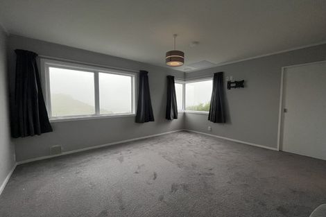 Photo of property in 125 Maungaraki Road, Korokoro, Lower Hutt, 5012